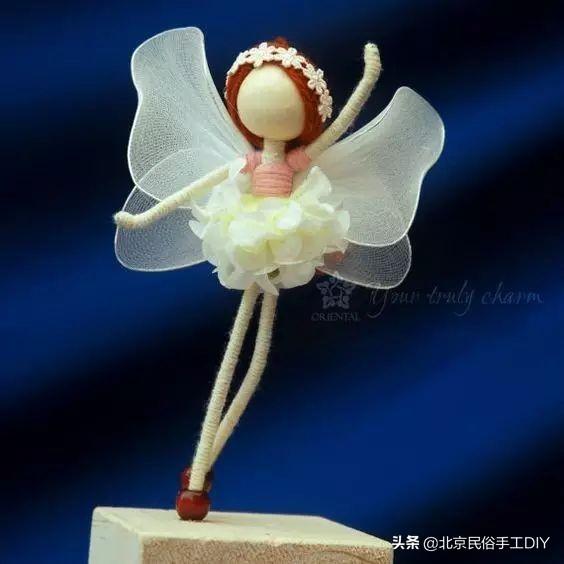 家里的假花怎么处理掉，室内有假花怎么办（一根铁丝一个球就能让她惊艳无比）