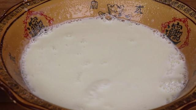 绿豆凉粉的制作方法，凉粉制作方法和步骤（教你正宗绿豆凉粉做法）