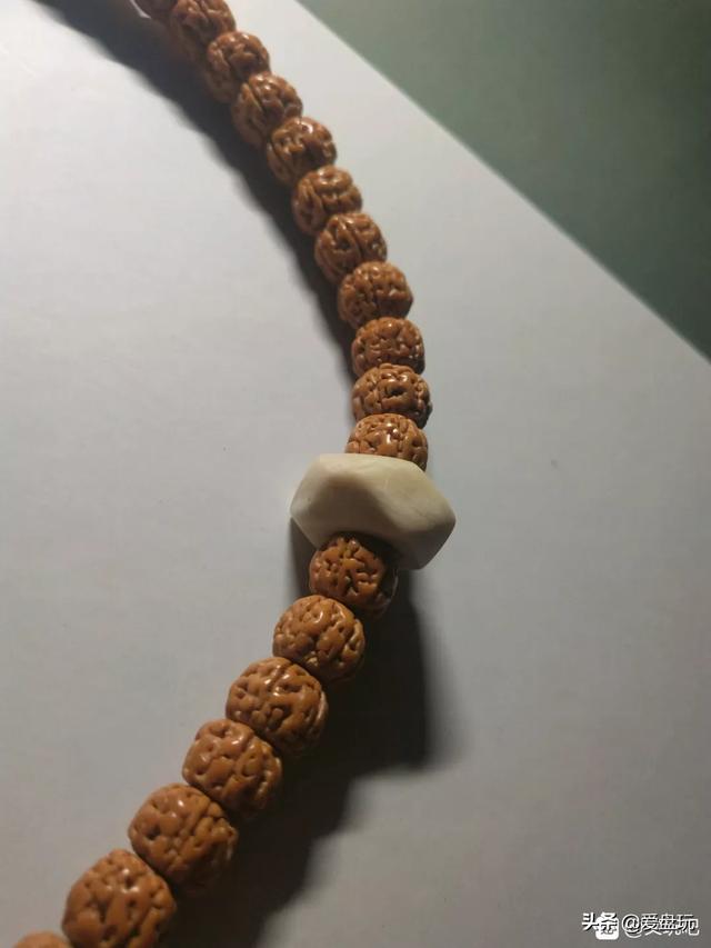 象牙果盘玩后效果图，象牙果是什么（这些小众配饰，太过瘾了）