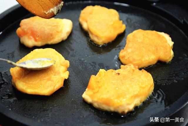 制作柿饼的方法，如何在家里自制柿饼（这农家柿饼很多人没吃过）