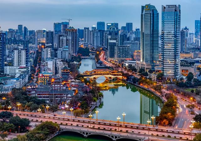 少不入蜀为什么，为啥少不入川老不出蜀（为何都不喜欢说普通话）