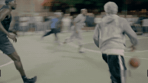 篮球运球的技巧，为什么你的运球突破过不了人