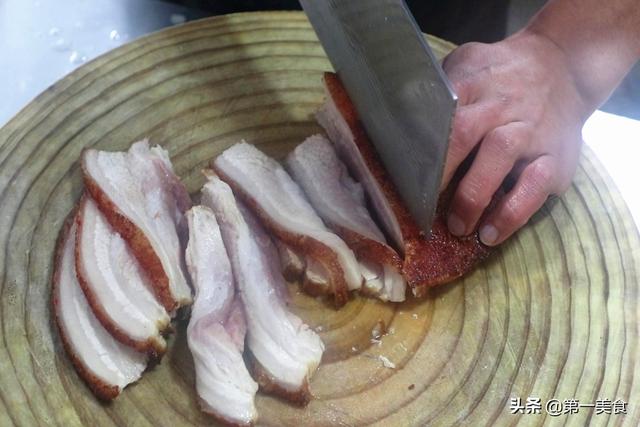 梅菜扣肉蒸多长时间，梅菜扣肉是婚宴席上地位相当高的一道菜