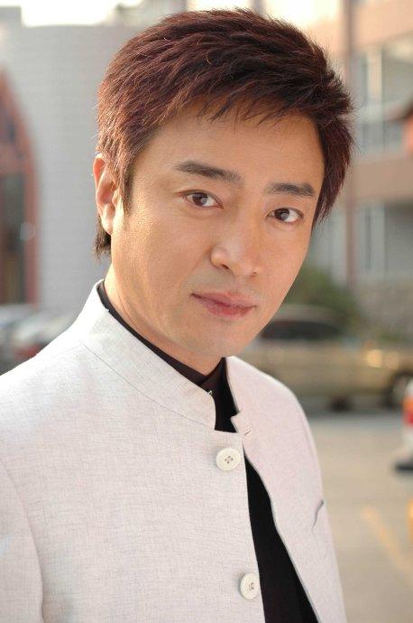 少年包青天何中华演过谁，从一代大侠到“渣爹专业户”