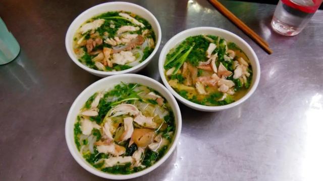 去越南旅游准备转换插头,开往东盟的国际列车——越南三日行 去越南旅游准备转换插头,开往东盟的国际列车——越南三日行