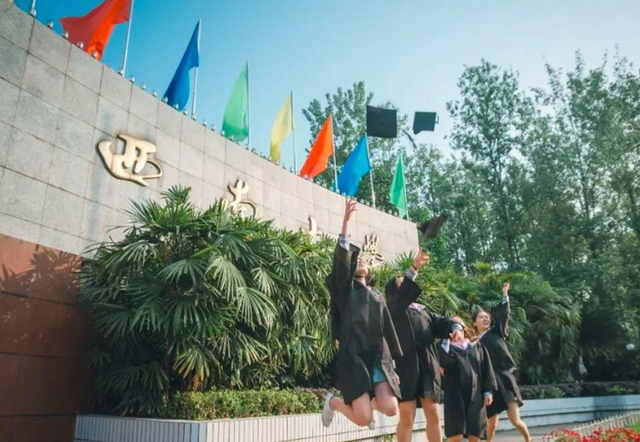 重庆理工大学是985还是211，重庆交通大学是985大学还是211大学（重庆这所院校“不简单”）