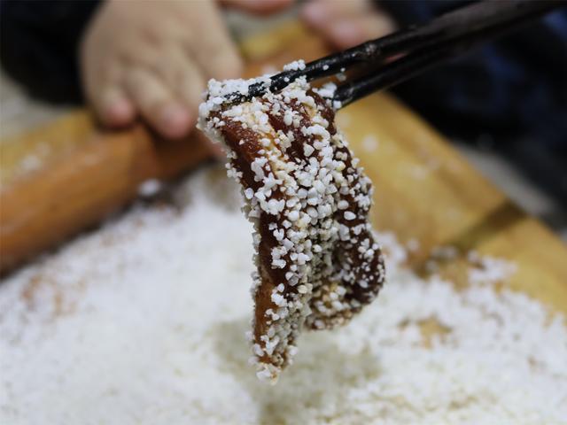 老式蒸肉的家常做法，最简单的蒸五花肉（老母亲做了30年的粉蒸肉）