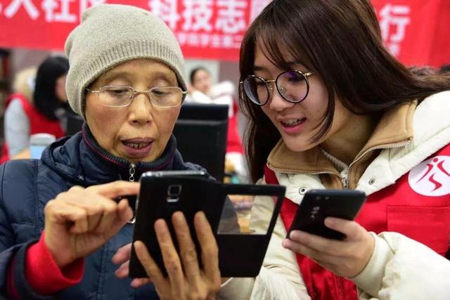 宽带卡顿是怎么回事，网络有卡顿怎么回事（宽带升级到200M）