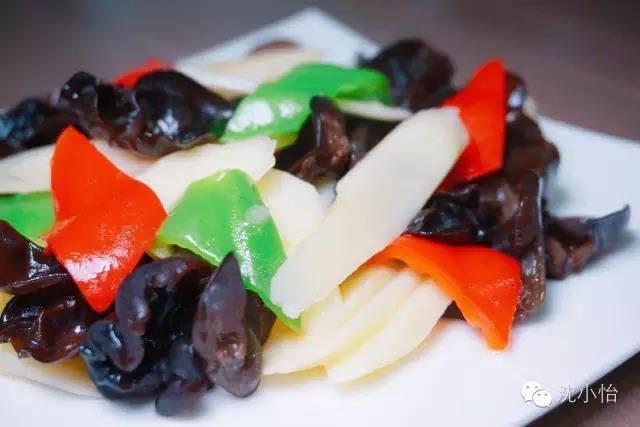 黄色的蘑菇叫什么，黄菌菇图片大全（盘点七种常见食用菌菇）