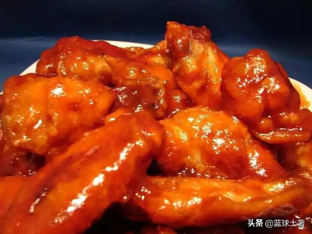 塔塔酱是什么味道，塔塔酱是酸的吗（凯撒酱、田园酱、蛋黄酱..外国美食酱料分不清）