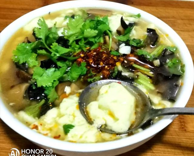 毛豆米怎么做好吃，五香毛豆米怎么炒好吃（毛豆别光用来炒着吃了）