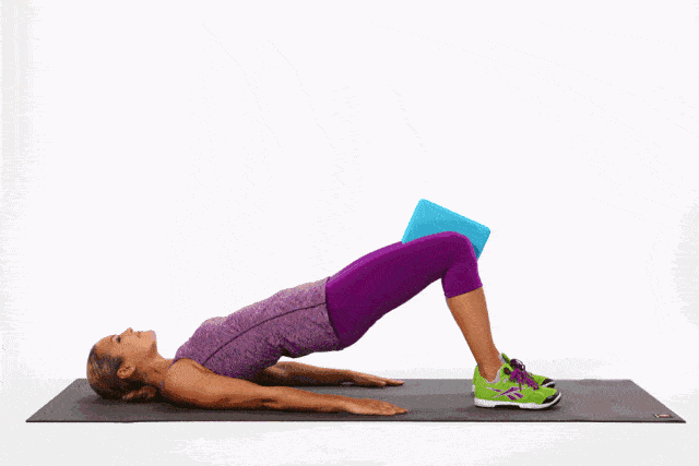 67第三组动作:臀桥