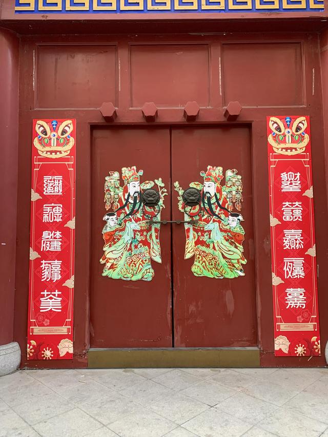 独匠心打一成语疯狂猜成语，猜谜有意打一成语（四个字组成一个字“对联”）