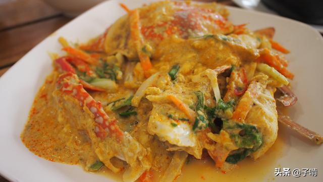 螃蟹脚怎么吃，螃蟹脚的吃法（100元一斤螃蟹脚居然是蓝色）