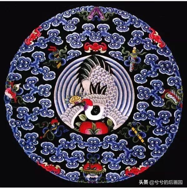 服饰纹样在岁月的长河中,我们的祖先创造了许多向往,追求美好生活