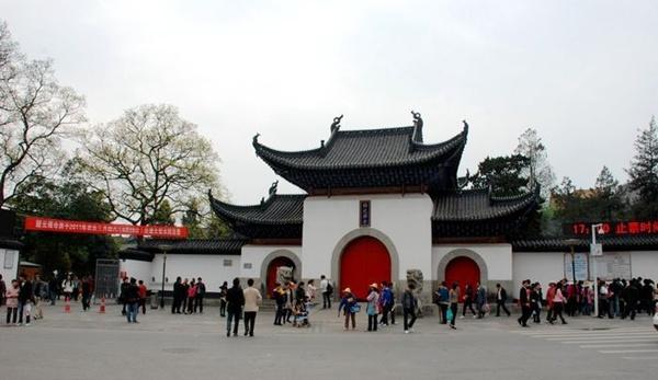 武汉的旅游景点，武汉值得去的景点（让你领略当地独特的风情与魅力）