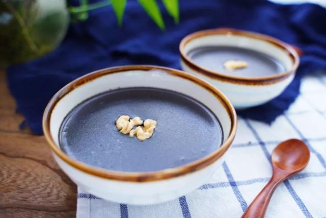 黑芝麻糊怎么冲，南方黑芝麻糊怎么冲不会结块（就是忘加这种米）