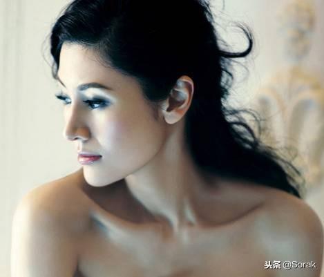 琵琶骨和蝴蝶骨的区别，蝴蝶骨是什么（你拥有这些美人标志吗）