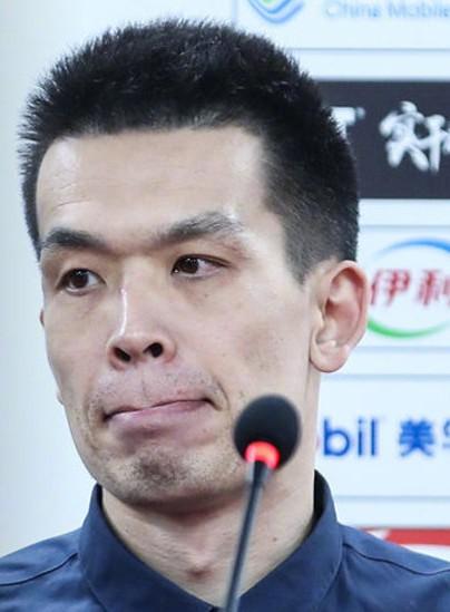 篮球运动员姚明还活着吗死了，篮球运动员姚明怎么了（姚明，你别再憋着了）