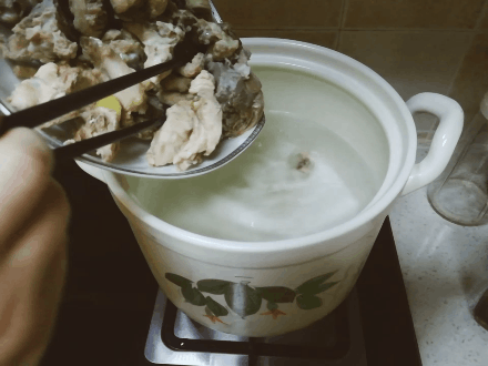 开水白菜的正宗做法，开水白菜的做法（这么简单的一道菜原来是国宴）