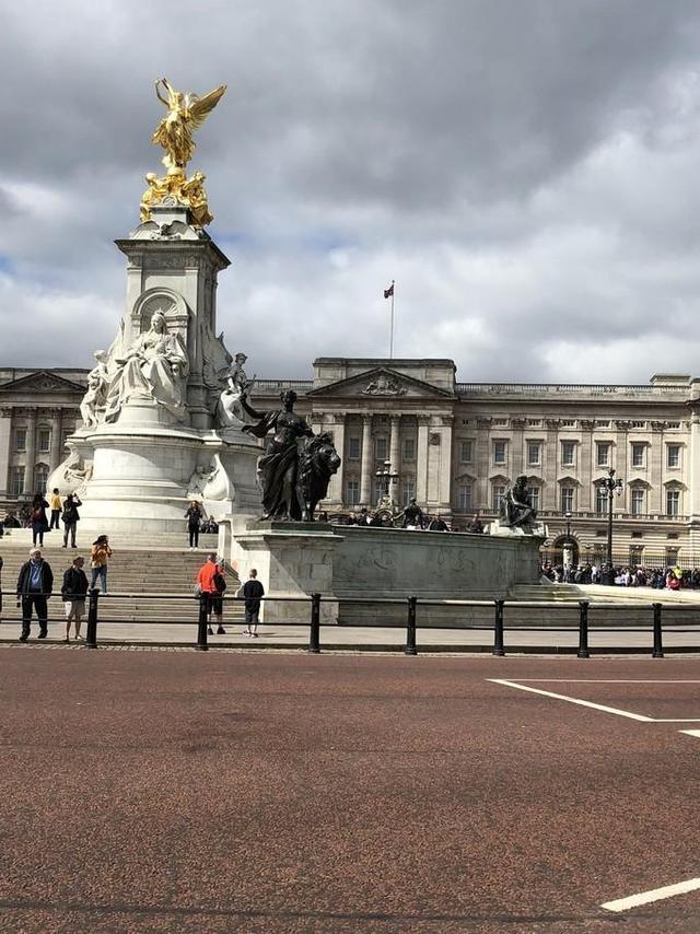英国宫殿叫什么名字，英国宫殿叫什么名字英文（欧洲各国总统府一览）