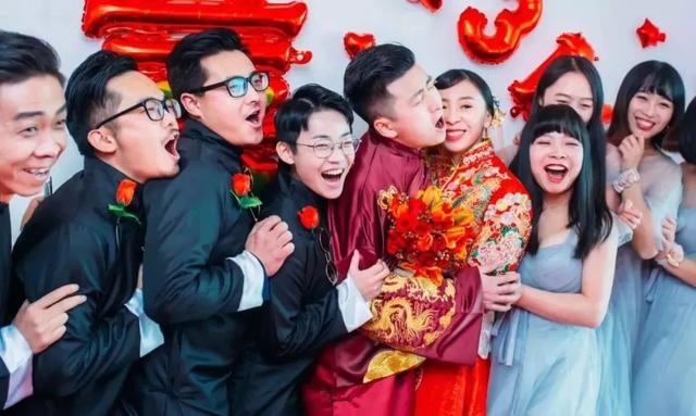 婚礼的服务流程，婚礼服务的具体流程（婚礼当天超全流程时间表）