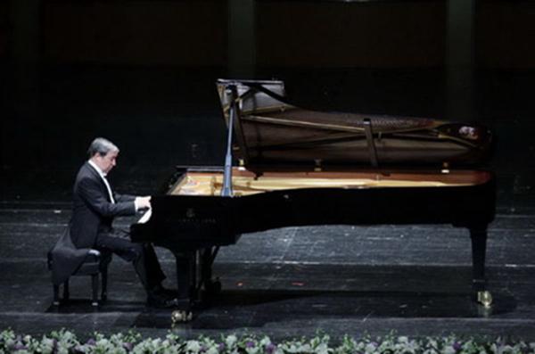 钢琴家排名前十位，世界十大钢琴家排名（全球10大最顶尖的钢琴大师）