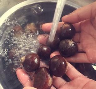 圖片[2]-【烤板栗】做法步驟圖 一顆接一顆 停不了！-起舞食譜網(wǎng)