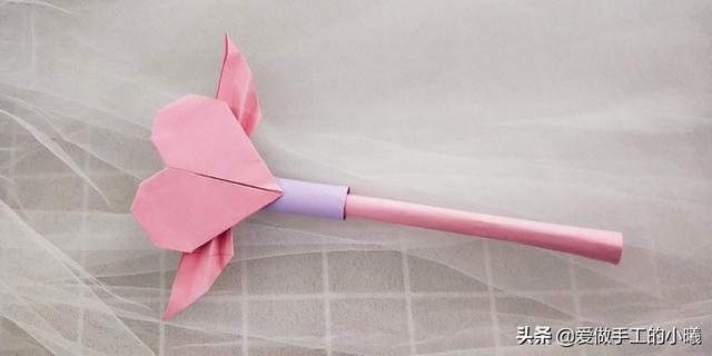 DIY怎样折纸扇子，手工折纸扇子教程（手工教程：教你做机关小扇子）