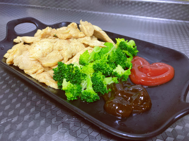 自制减脂便当，老婆做了这样的便当让我带去上班