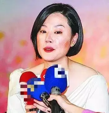 侯炳莹什么时候离去的，侯炳莹（被家人虐待只能写书摆脱阴霾）