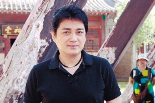 香港男演员汤镇宗相片，汤镇业与小25岁娇妻现身