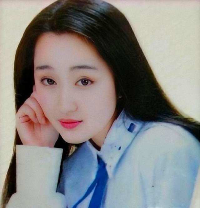 杨钰莹年轻时有多美？《杨钰莹美颜物语》告诉你，美图多多看过来