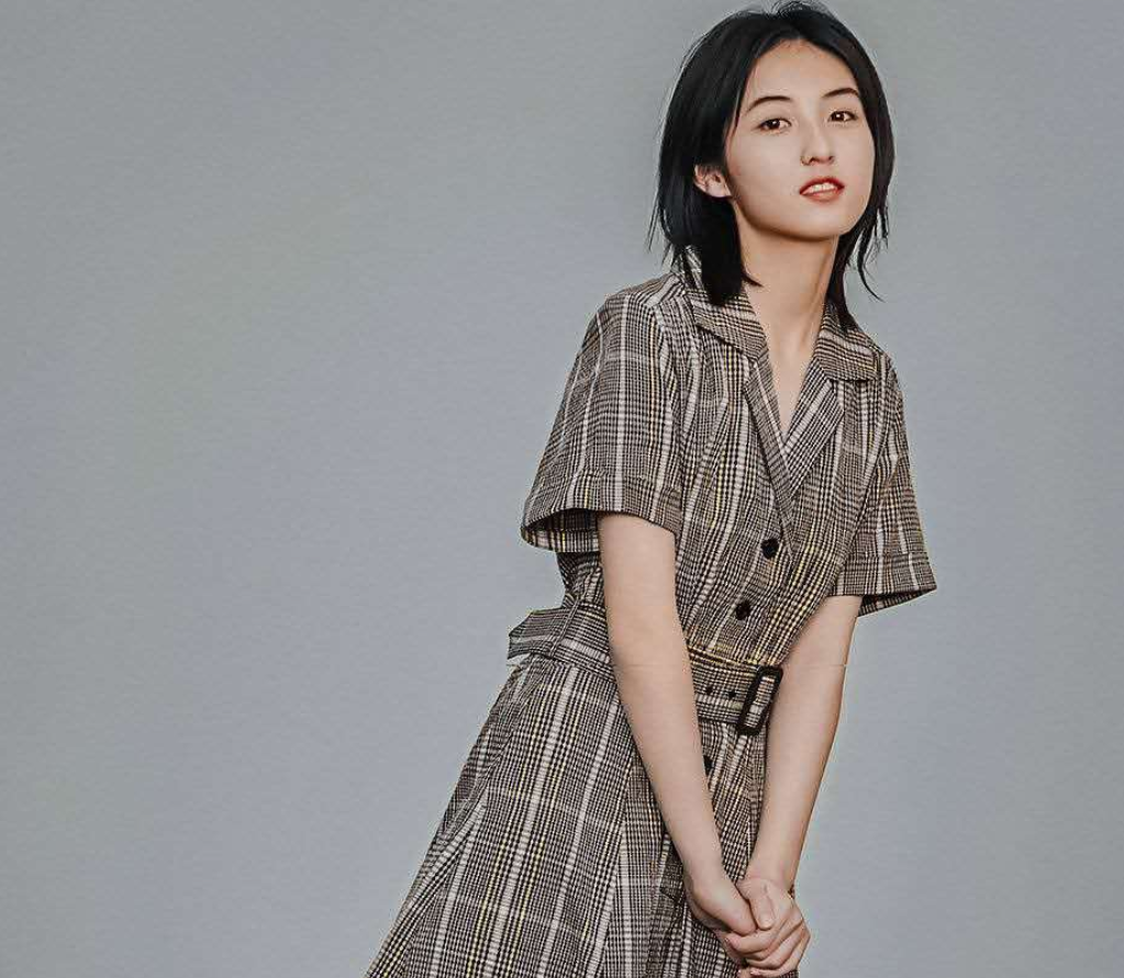 张子枫读哪个学校（张子枫无缘中戏）