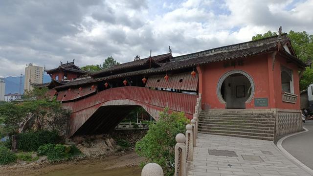 近水知鱼性近山识鸟音的意思，近水知鱼性近山识鸟音的意思是什么（感受《增广贤文》里的人生智慧）