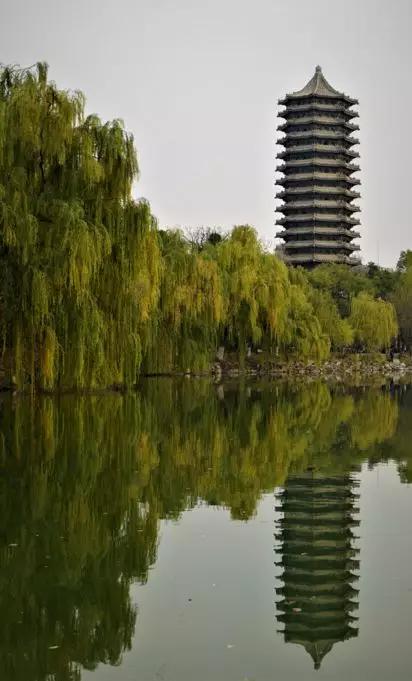 裸婚是什么意思啊，什么才是裸婚（中国春天最美15座大学）