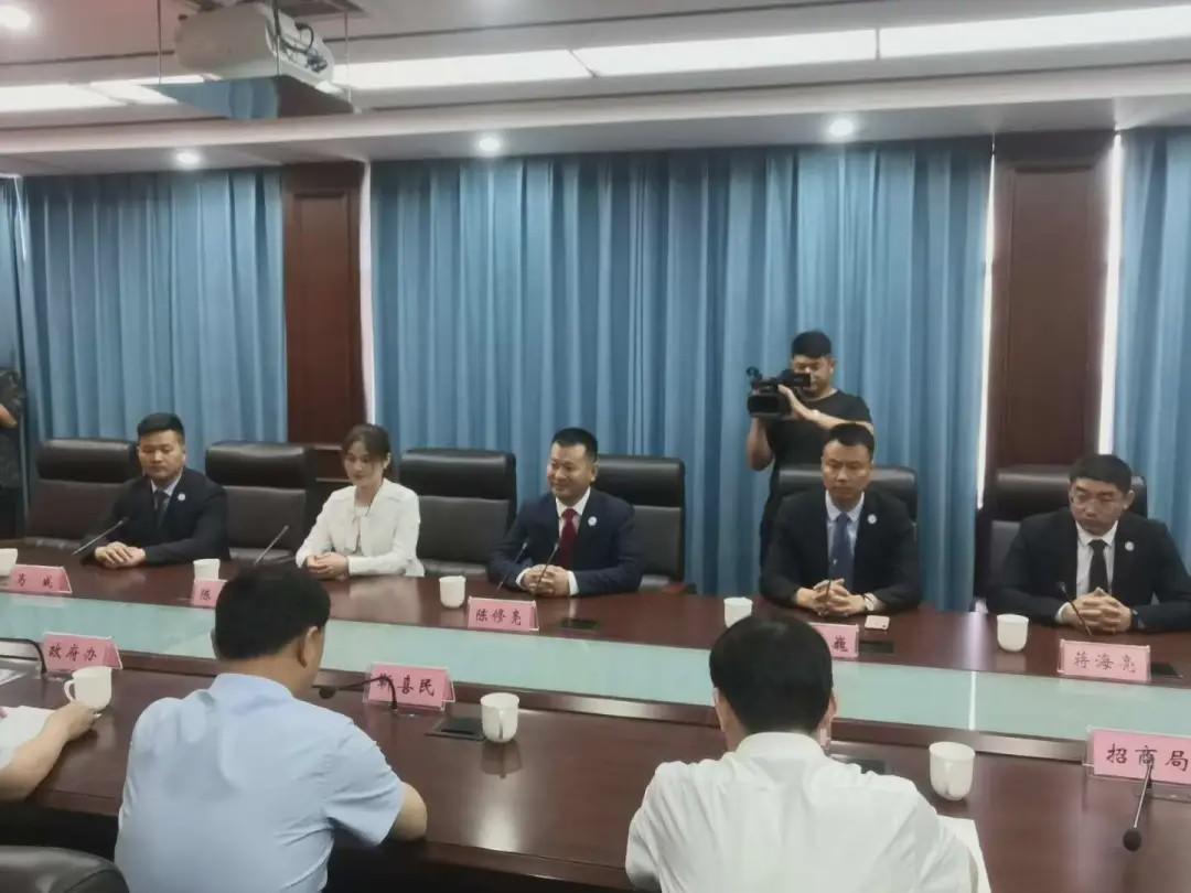 郑州花都学校口碑如何（一天签约3家集团总投资11）