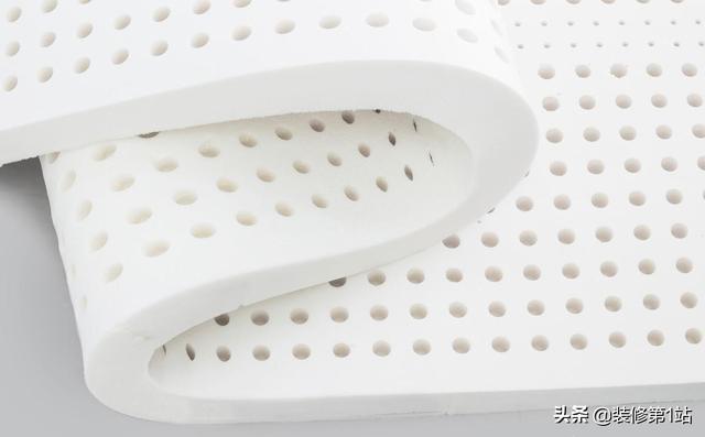 乳胶枕头怎么辨别真假，怎么分辨乳胶枕真假（100%乳胶含量的乳胶枕）