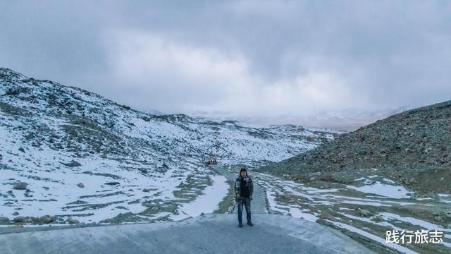 新疆海拔高度是多少米，新疆伊犁海拔高度是多少米（人口最多的城市就是喀什）