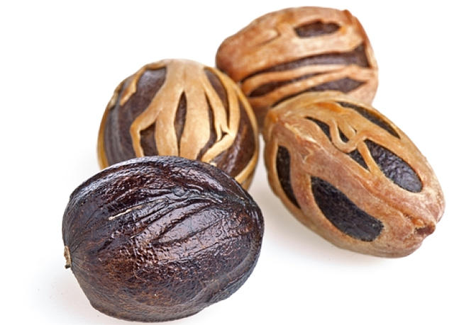 豆蔻是什么，“豆蔻年华”中的豆蔻是哪一种豆蔻（酸梅汤里面肉豆蔻是什么）