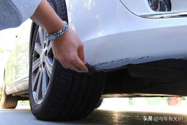 补漆1000块要走保险吗，补漆1000块要走保险吗虎扑（小剐蹭走保险划算还是自己修划算）