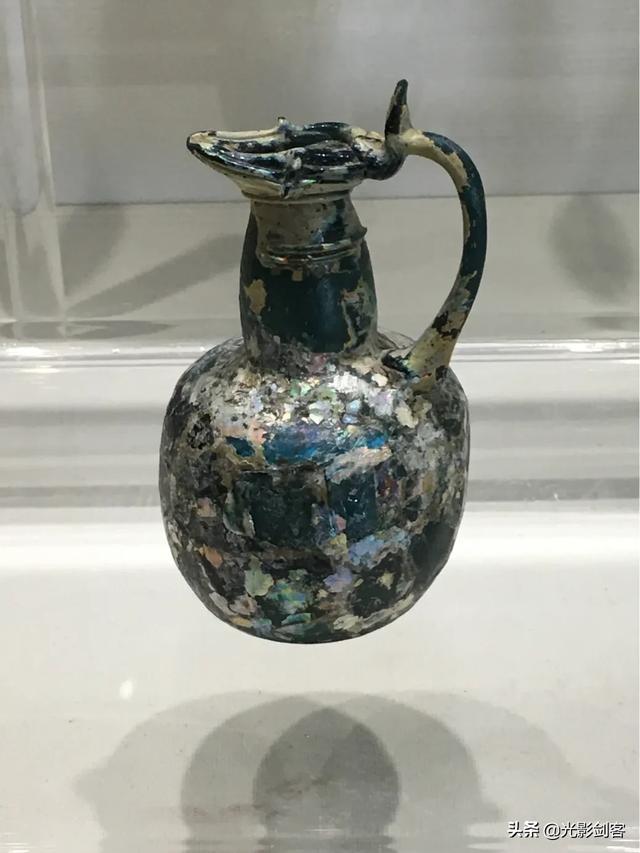 汉代蜻蜓眼琉璃珠,汉代琉璃珠出土特征(汉代至元代的琉璃器)