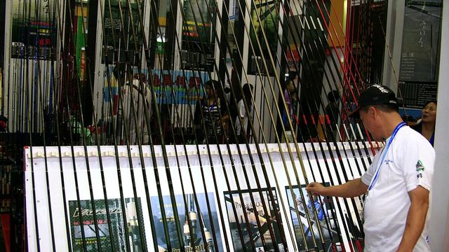 初学鱼竿怎么选择，新手钓鱼选鱼竿千万别盲目