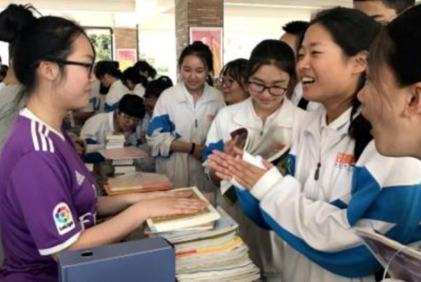 12年义务教育，12年义务教育什么时候开始实行（9年义务教育将改成12年）