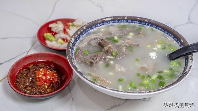羊肉汤锅正宗做法窍门，炖羊肉汤时