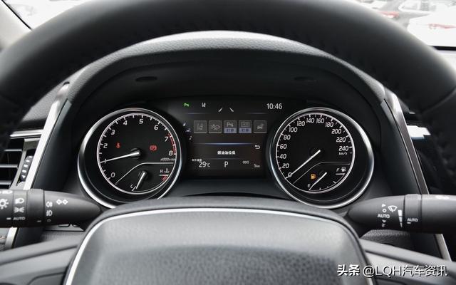 如果手握25万，顶配凯美瑞、奔驰C200L，你会怎么选？