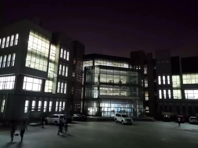 大连财经学院学费，2021年大连财经学院录取通知书查询入口_什么时候收到及发放时间（<八>大连财经学院）