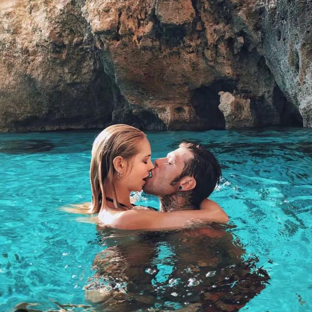 最凉不过人心图片，最凉不过人心，微信头像（也觉得冷可我不会拥抱别人）