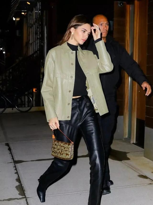 橄榄绿是什么颜色，翡翠橄榄绿是什么颜色（橄榄绿正在悄悄的流行…）