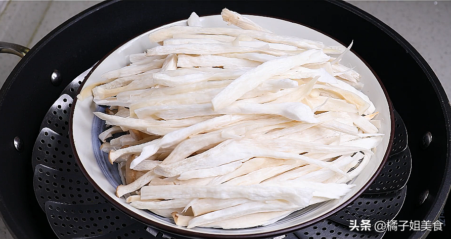 图片[3]-【凉拌杏鲍菇】做法步骤图 开胃健脾 降血脂 血压-起舞食谱网